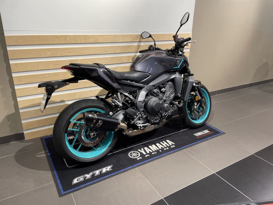 YAMAHA MT-09  Y-AMT 2