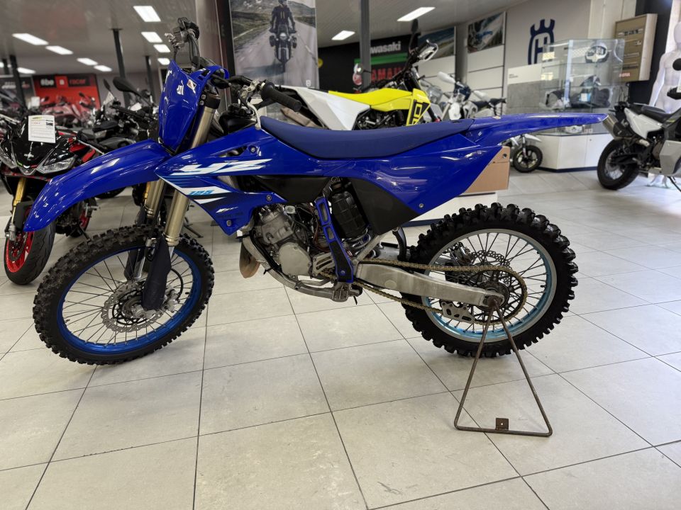 YAMAHA YZ 125 27
