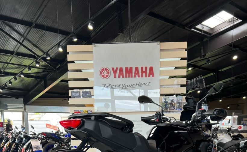 YAMAHA TRACER 9 5