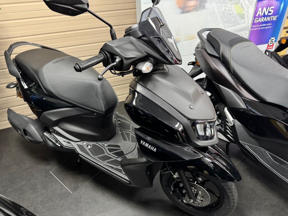 YAMAHA RayZR 125 0