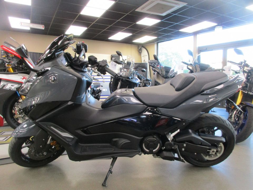 YAMAHA XP T-MAX 560 TECH MAX 2