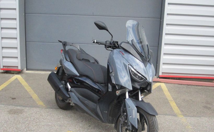 YAMAHA XMAX 300 Tech Max 2