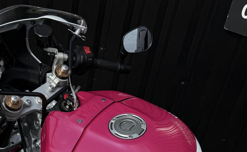 YAMAHA XSR 900 GP 7