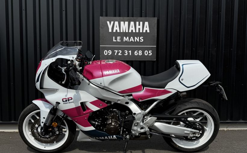 YAMAHA XSR 900 GP 2