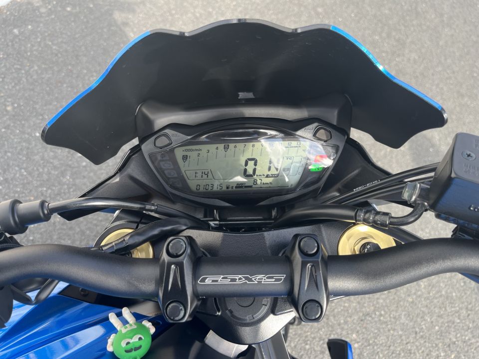 SUZUKI GSX-S 750 26