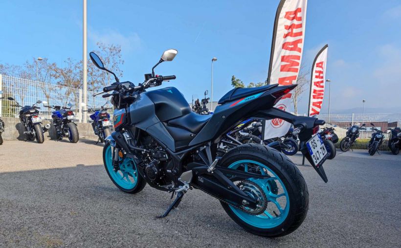 YAMAHA MT-03 3