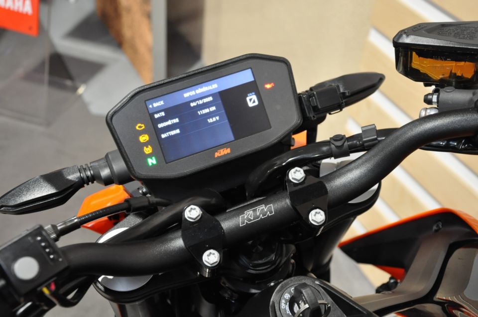 KTM 790 DUKE L 8