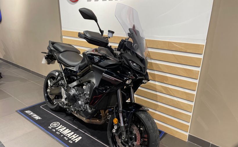 YAMAHA TRACER 9 1