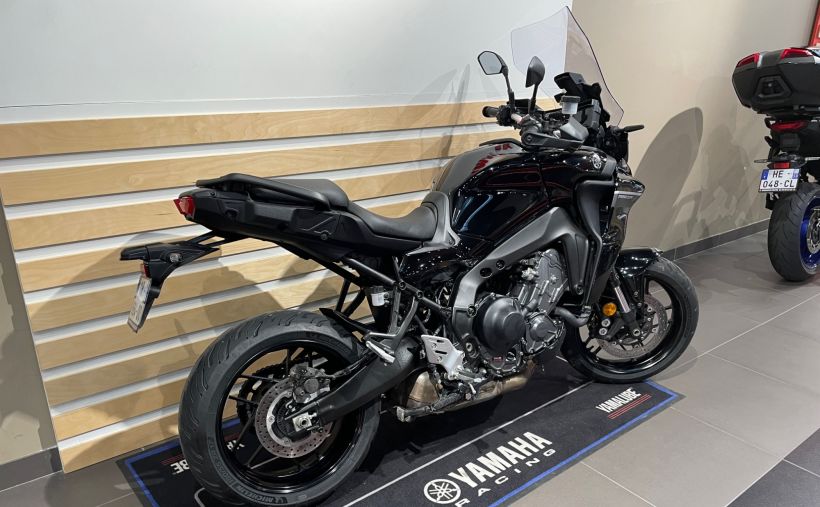 YAMAHA TRACER 9 2