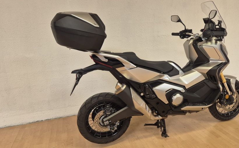 HONDA X-ADV 5