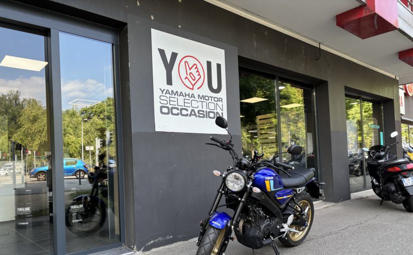 YAMAHA XSR 125 2