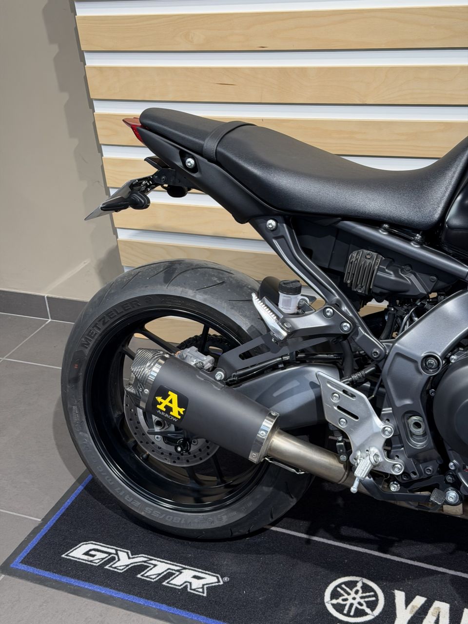 YAMAHA MT-09 1