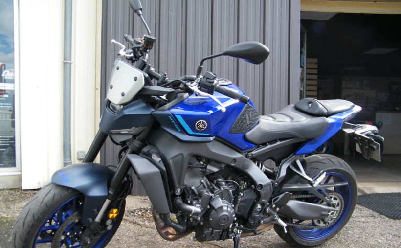 YAMAHA MT-09 0