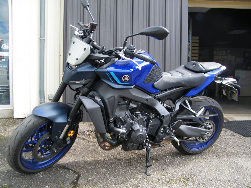YAMAHA MT-09 0