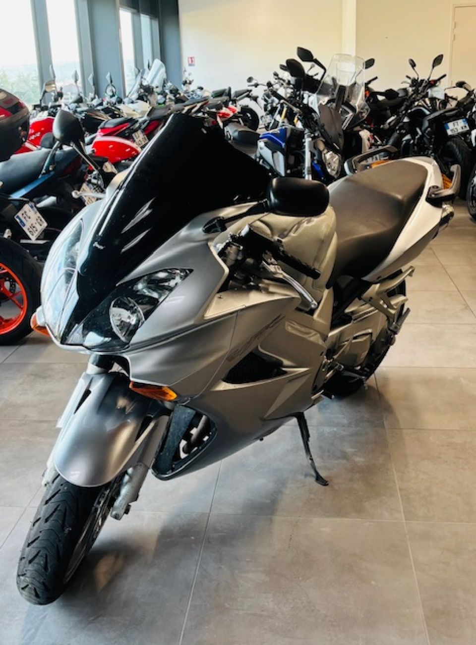 HONDA VFR 800 VTEC 2