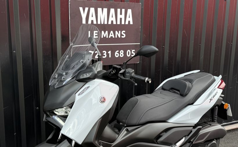 YAMAHA XMAX 125 TECH MAX 4