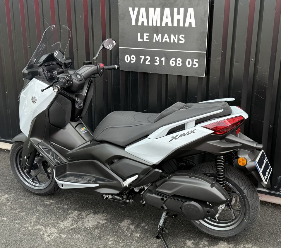 YAMAHA XMAX 125 TECH MAX 25