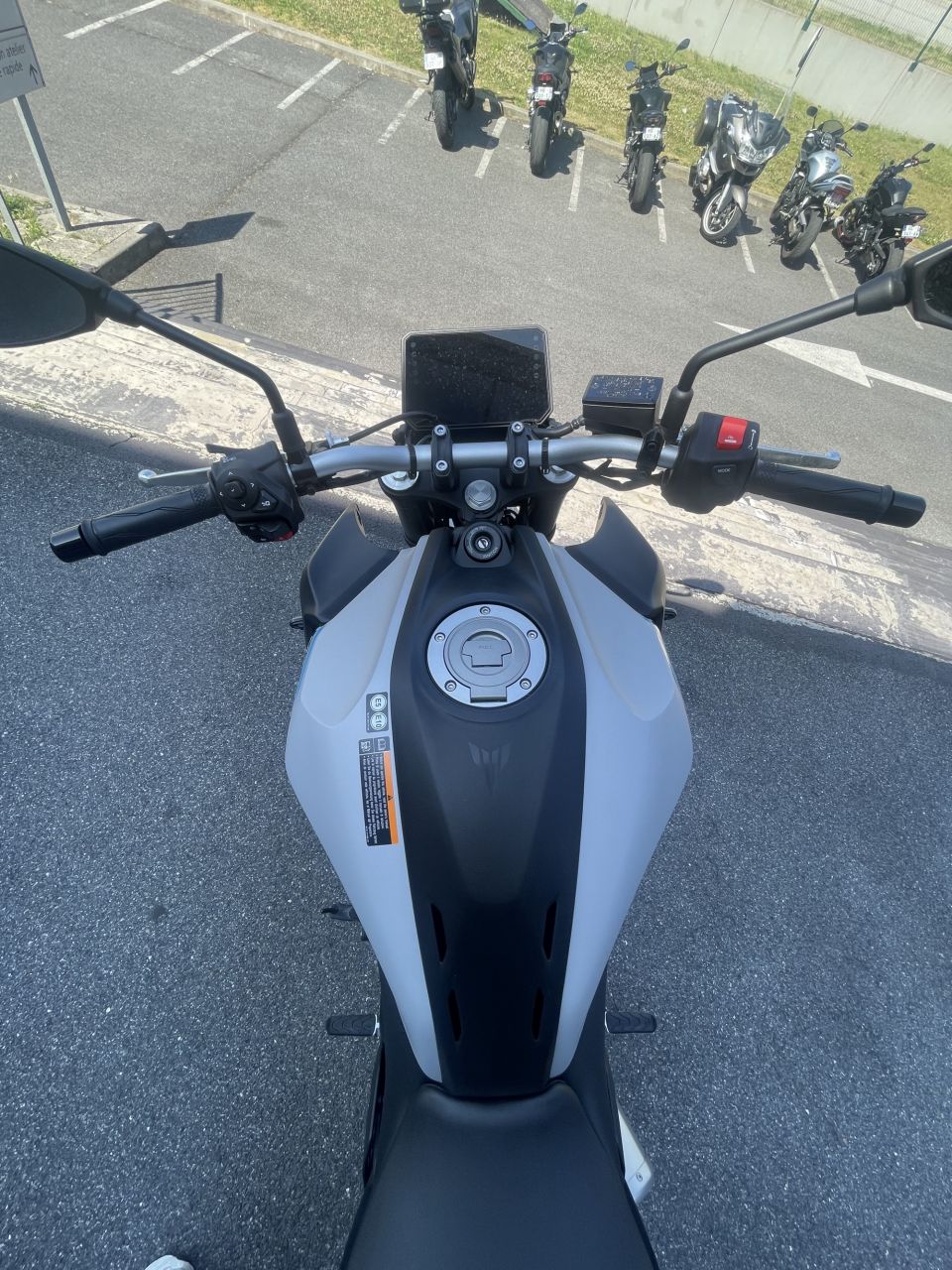 YAMAHA MT-07 (47.5CV) 3