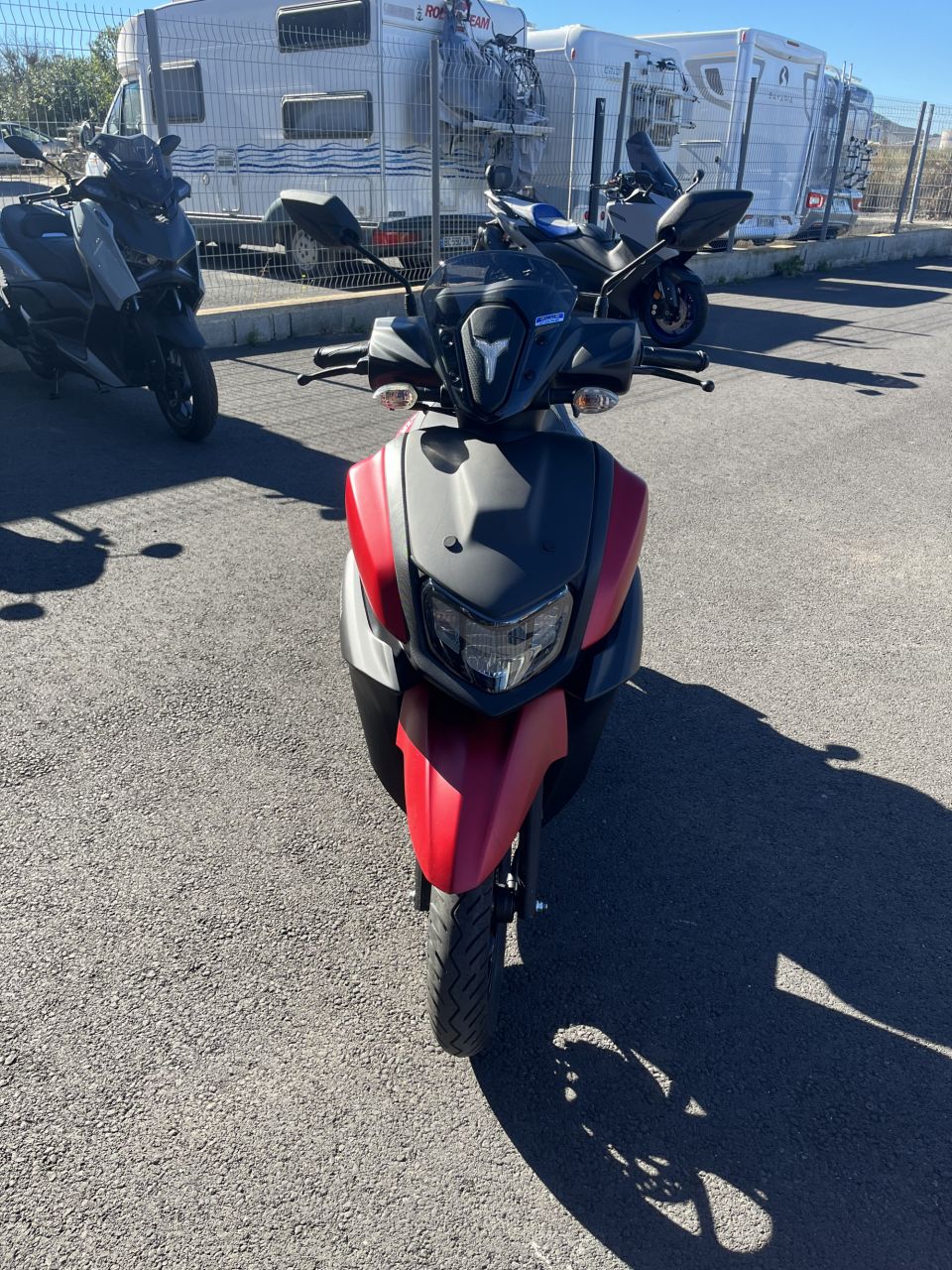 YAMAHA RayZR 125 1