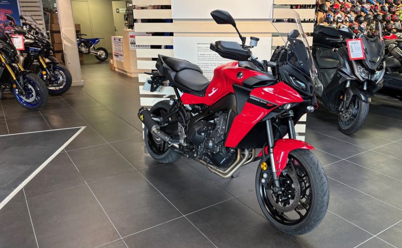 YAMAHA TRACER 9 0