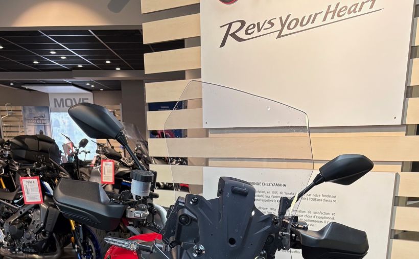 YAMAHA TRACER 9 2