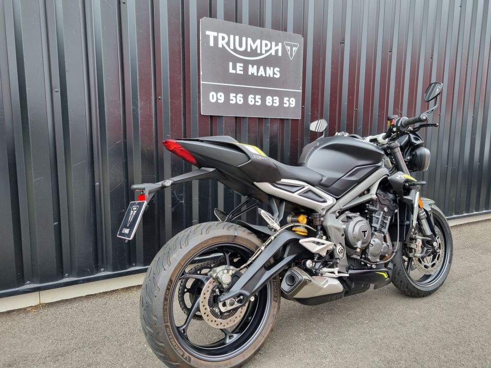 TRIUMPH STREET TRIPLE 765 RS 10