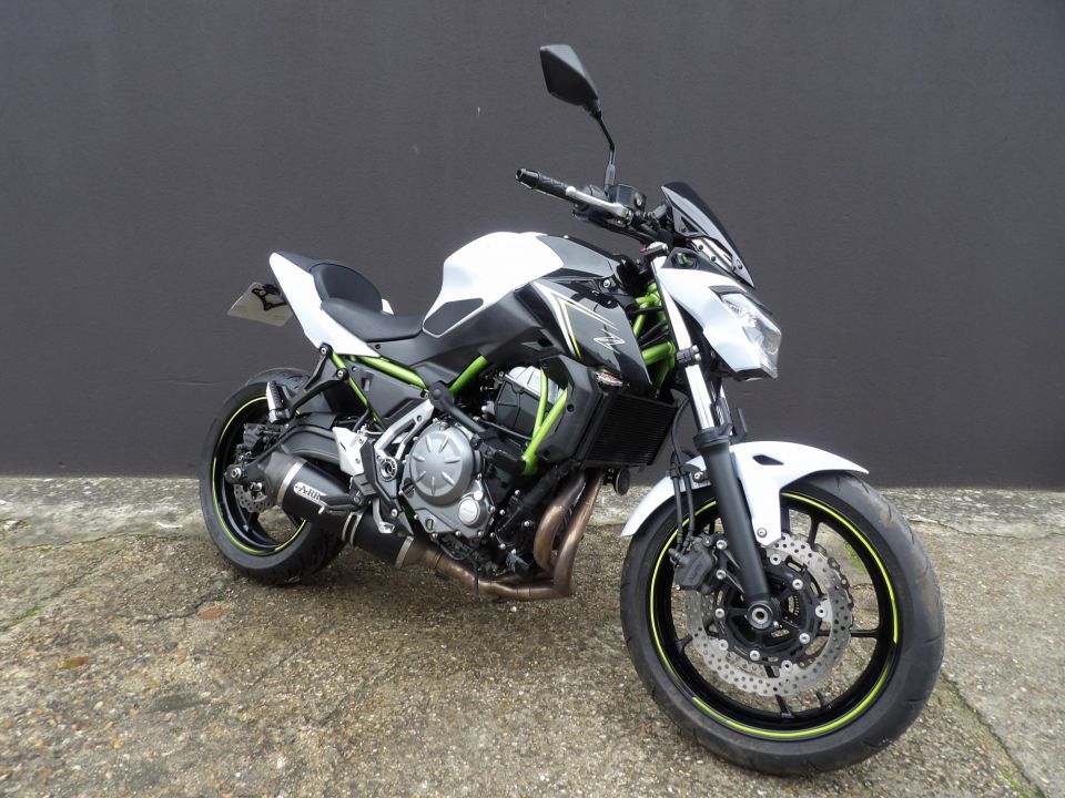KAWASAKI Z 650 (47.5CV) 2