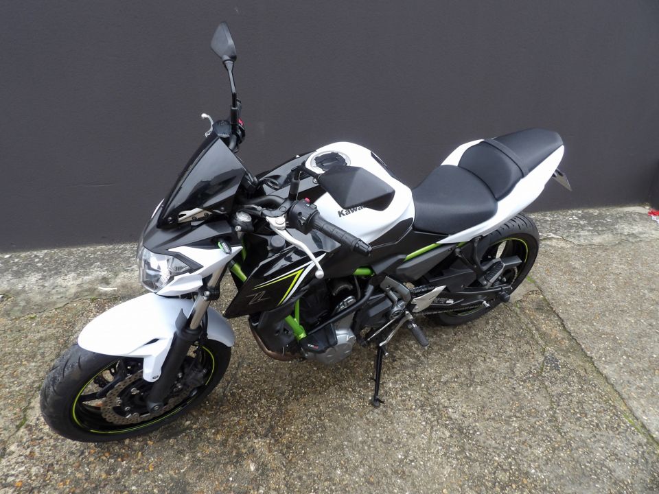 KAWASAKI Z 650 (47.5CV) 4