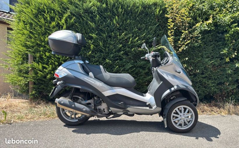 PIAGGIO MP3 400 0