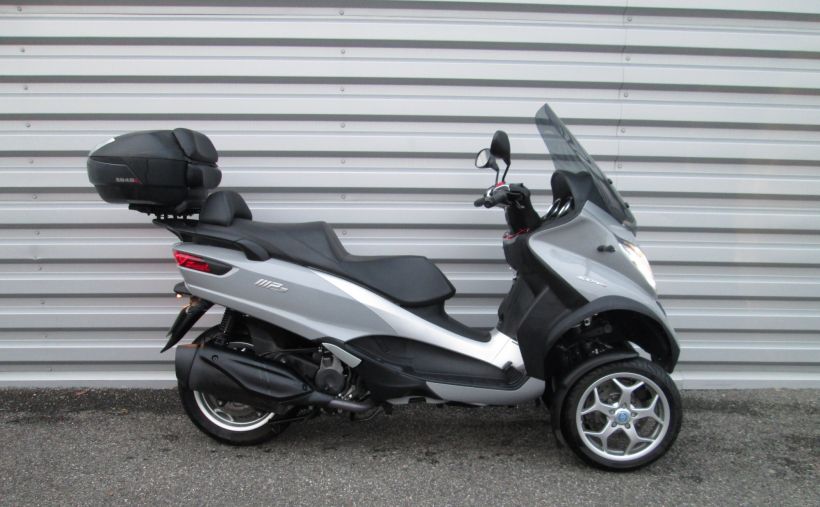 PIAGGIO MP3 400LT SPORT 1