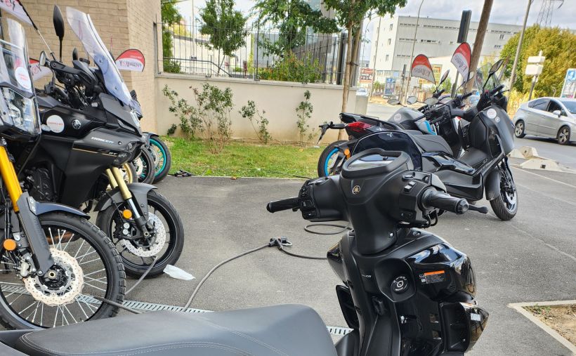 YAMAHA RayZR 125 4