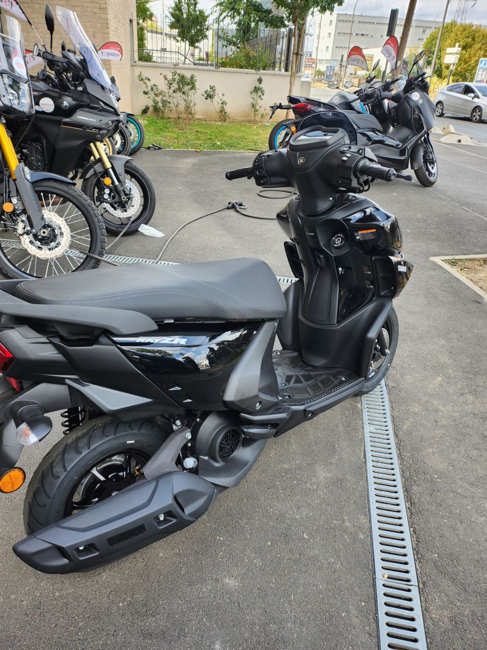 YAMAHA RayZR 125 4