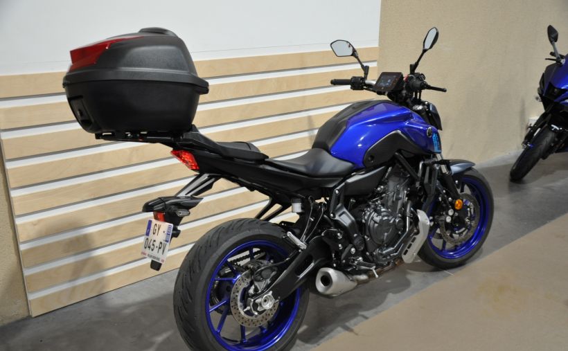 YAMAHA MT-07 (47.5CV) 4