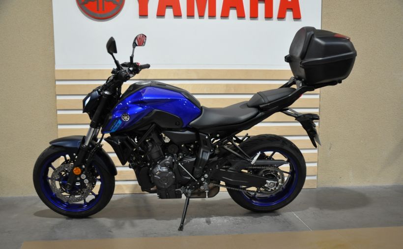 YAMAHA MT-07 (47.5CV) 8