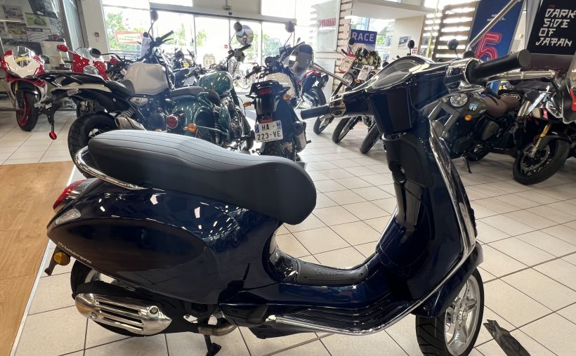 VESPA PRIMAVERA 50 1