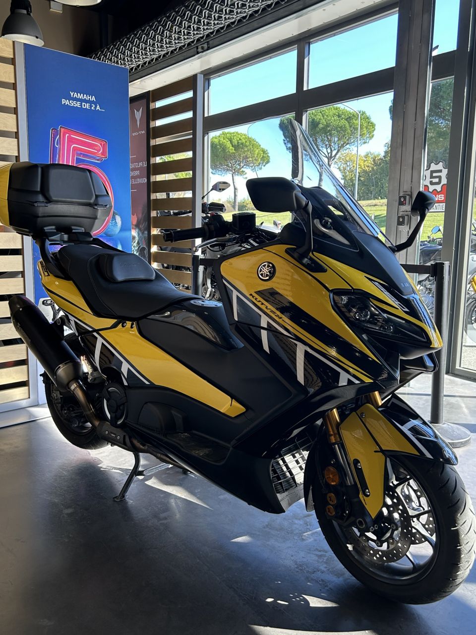 YAMAHA XP T-MAX 560 TECH MAX 1