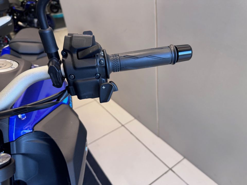 YAMAHA MT-07 Y-AMT 10