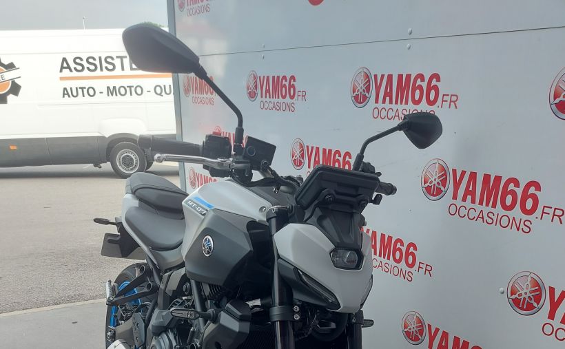 YAMAHA MT-07 Y-AMT 1