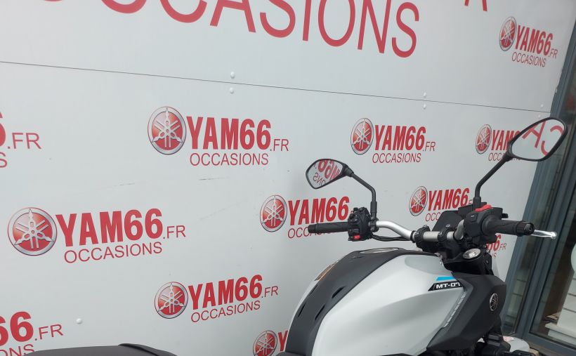 YAMAHA MT-07 Y-AMT 2