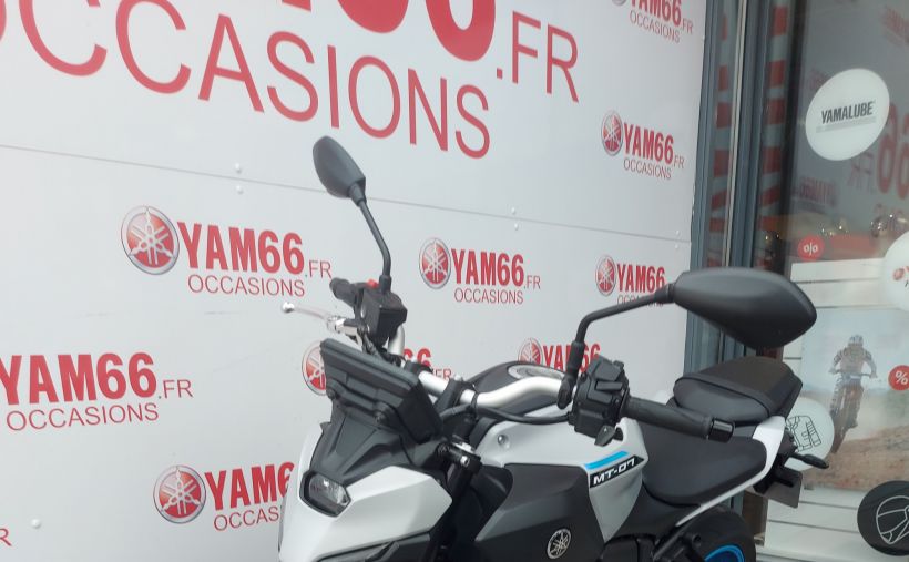 YAMAHA MT-07 Y-AMT 5