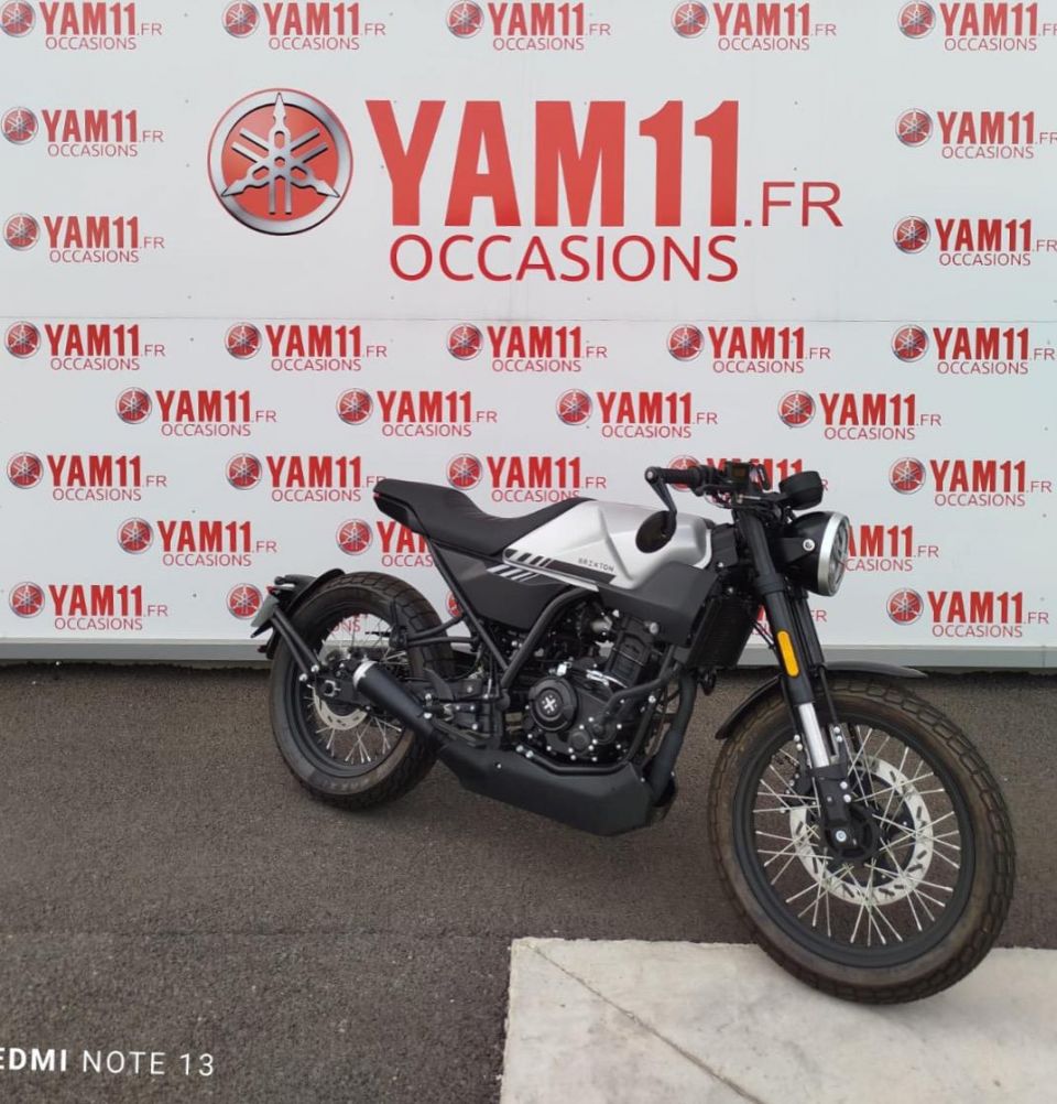 BRIXTON MOTORCYCLES 125 CROSSFIRE 1