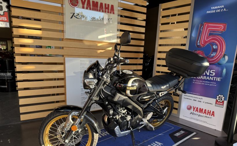YAMAHA XSR 125 Legacy 0