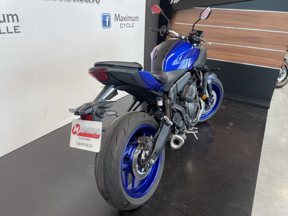 YAMAHA MT-07 Y-AMT 6