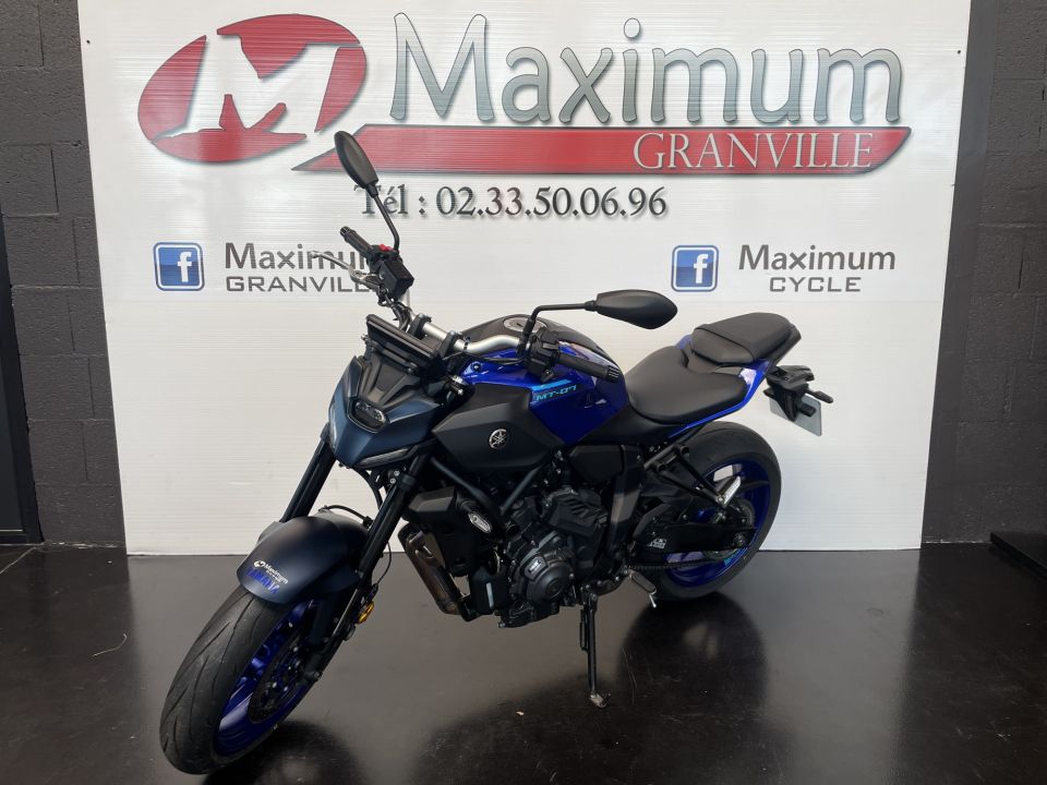 YAMAHA MT-07 Y-AMT 18