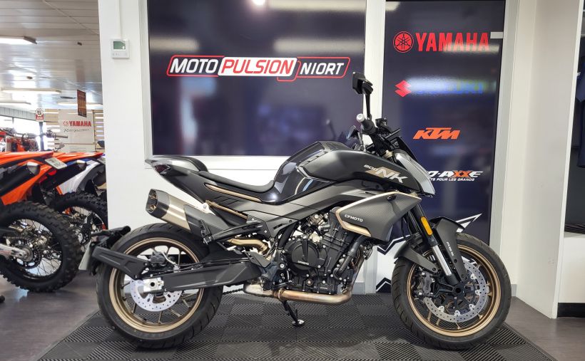 CF MOTO 800 MT 1