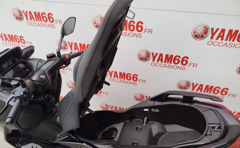 YAMAHA XMAX 125 TECH MAX 7