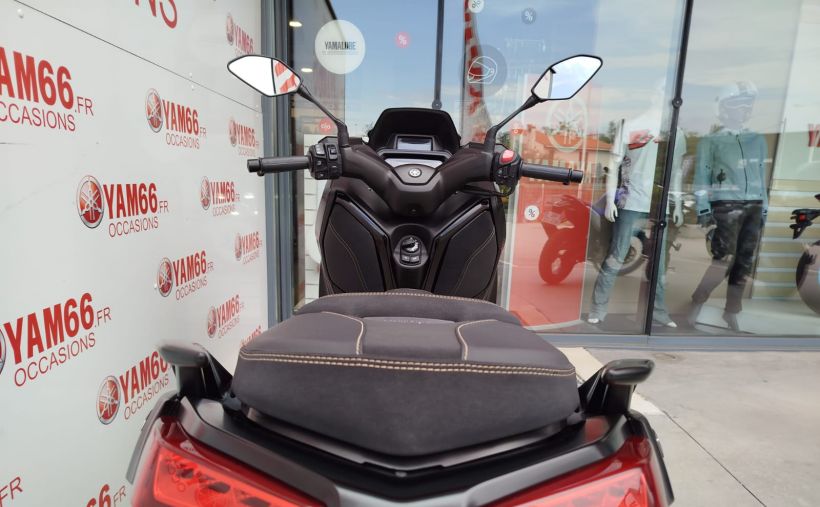 YAMAHA XMAX 125 TECH MAX 10