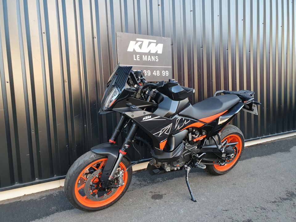 KTM 890 SMT 10