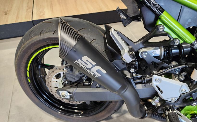KAWASAKI Z 900 5