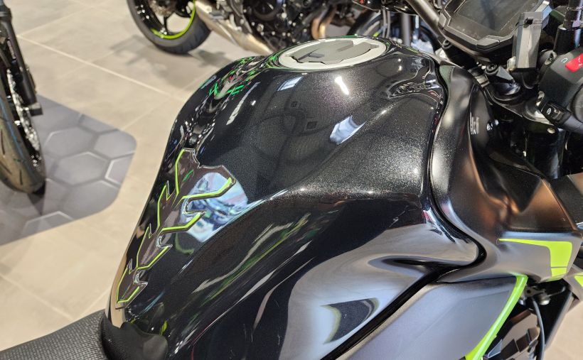 KAWASAKI Z 900 15